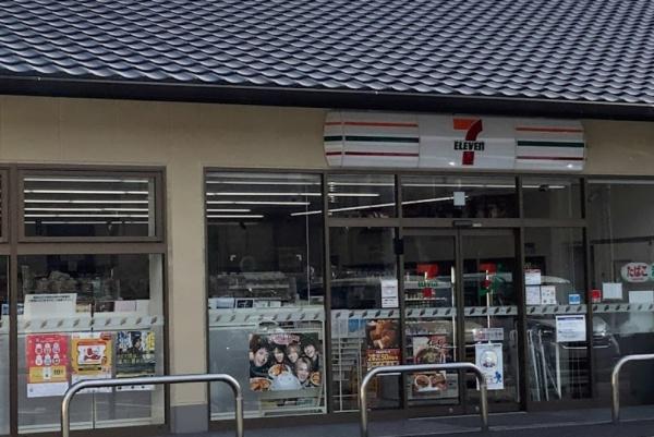 京都市北区衣笠氷室町　建築条件無売土地 コンビニ