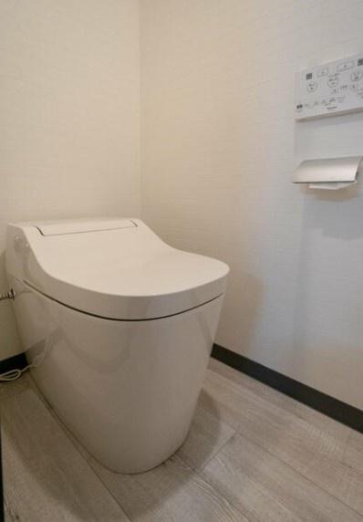 京都市北区紫野雲林院町　中古テラスハウス 内観写真（トイレ）