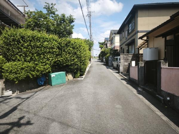 宇治市広野町桐生谷　古家付売土地 現地写真（前面道路含む現地写真）