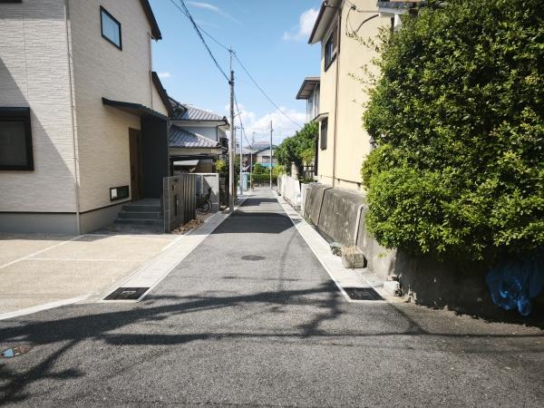 宇治市広野町桐生谷　古家付売土地 現地写真（前面道路含む現地写真）