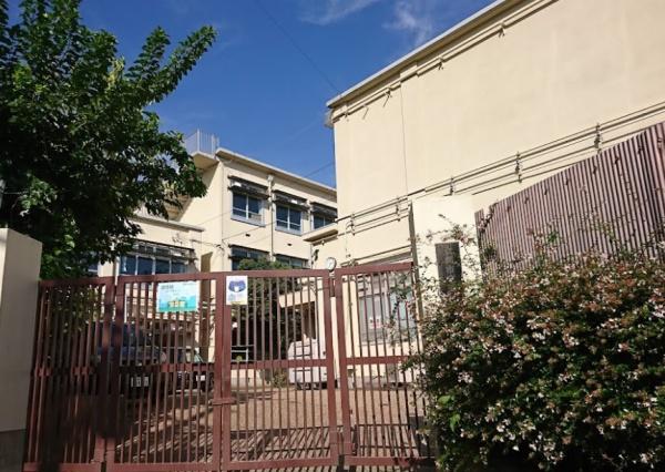 京都府京都市北区衣笠赤阪町 中学校