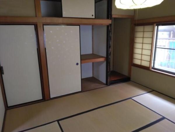 京都市北区衣笠西開キ町　中古戸建 内観写真（リビング以外の居室）