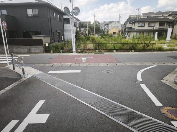 宇治市広野町小根尾　建築条件無売土地 現地写真（前面道路含む現地写真）