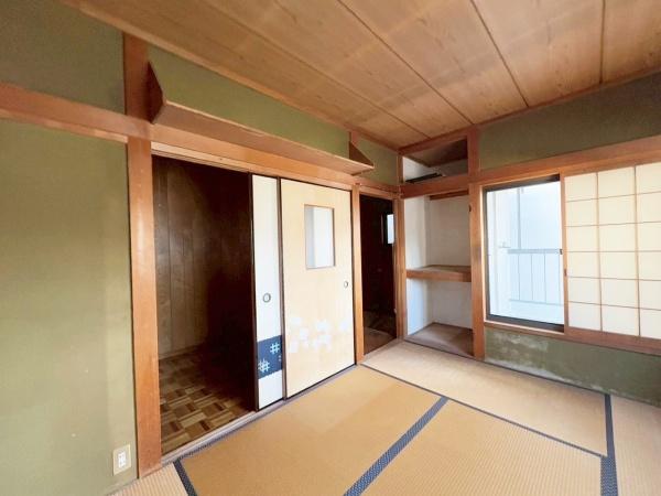 大阪市平野区平野東1丁目　中古戸建 内観写真（リビング以外の居室）