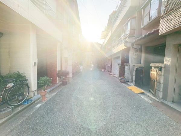 大阪市平野区平野東1丁目　中古戸建 現地写真（前面道路含む現地写真）