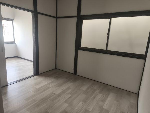 京都市山科区椥辻封シ川町　中古戸建 内観写真（リビング以外の居室）