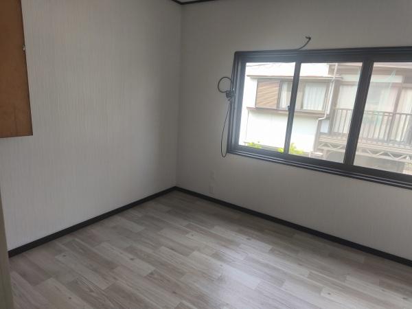 京都市山科区椥辻封シ川町　中古戸建 内観写真（リビング以外の居室）
