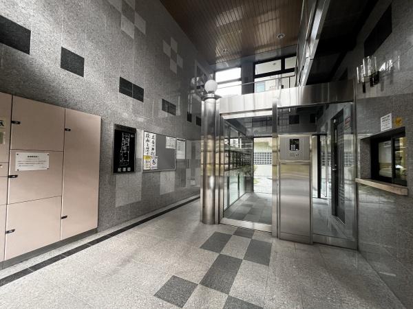 アルモード京都高辻 共用部写真（エントランス）