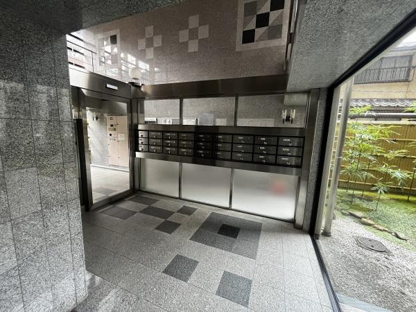 アルモード京都高辻 共用部写真（エントランス）