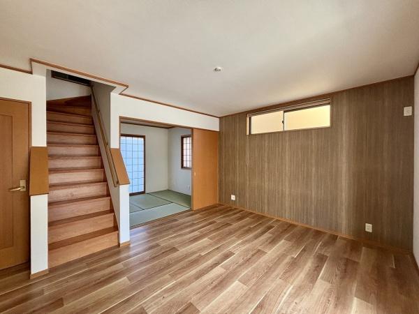 大阪府堺市美原区南余部 内観写真（リビング）