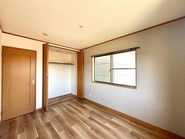 大阪府堺市美原区南余部 内観写真（リビング以外の居室）