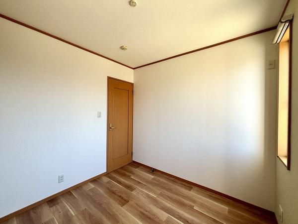 大阪府堺市美原区南余部 内観写真（リビング以外の居室）