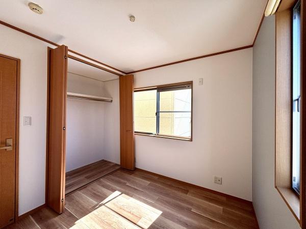 大阪府堺市美原区南余部 内観写真（リビング以外の居室）