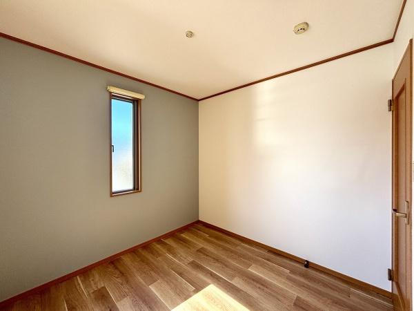 大阪府堺市美原区南余部 内観写真（リビング以外の居室）
