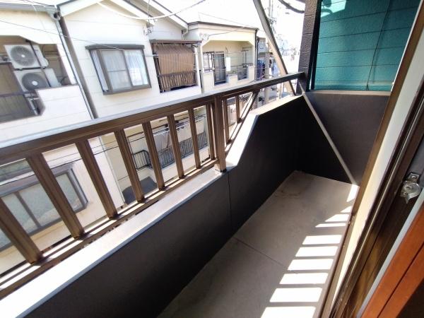 大阪市大正区鶴町1丁目　中古戸建 現地写真（バルコニー）