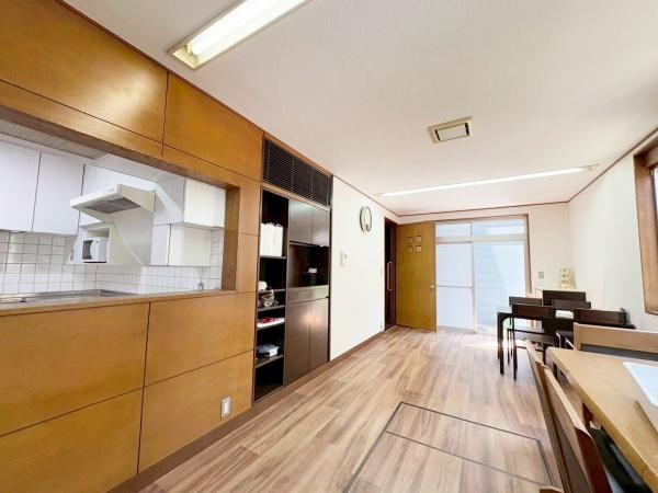 大阪市平野区平野南1丁目　中古戸建 内観写真（リビング）