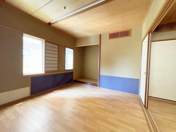 大阪市平野区平野南1丁目　中古戸建 内観写真（リビング以外の居室）