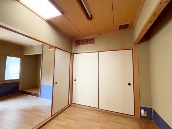 大阪市平野区平野南1丁目　中古戸建 内観写真（リビング以外の居室）