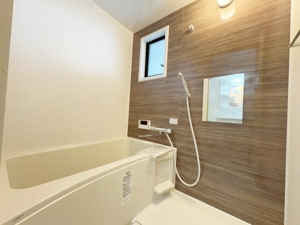 大阪市生野区巽南5丁目　中古戸建 内観写真（浴室）