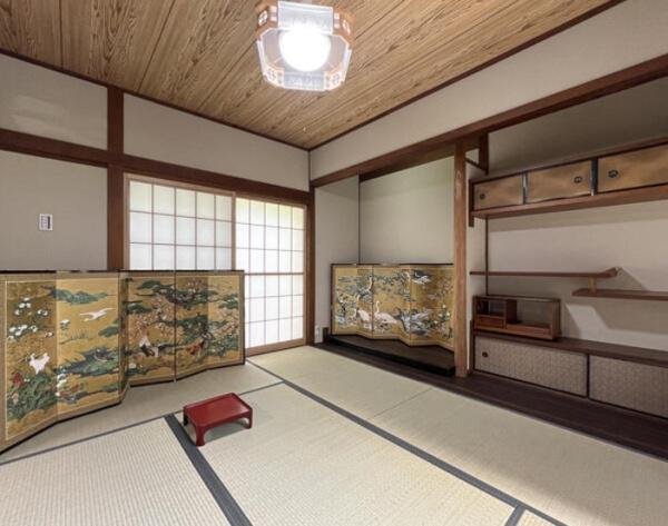 京都市山科区上花山桜谷　中古戸建 内観写真（リビング以外の居室）