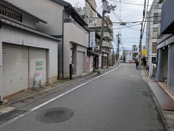 京都市左京区北白川東久保田町　古家付売土地 現地写真（前面道路含む現地写真）