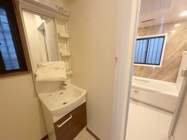 大阪市西成区橘1丁目　中古戸建 内観写真（洗面台・洗面所）