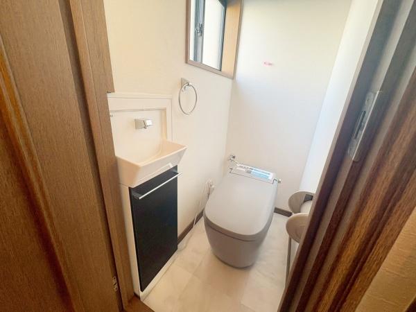 大阪市西成区橘1丁目　中古戸建 内観写真（トイレ）