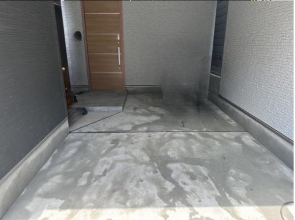 大阪市大正区平尾5丁目　中古戸建 現地写真（玄関）