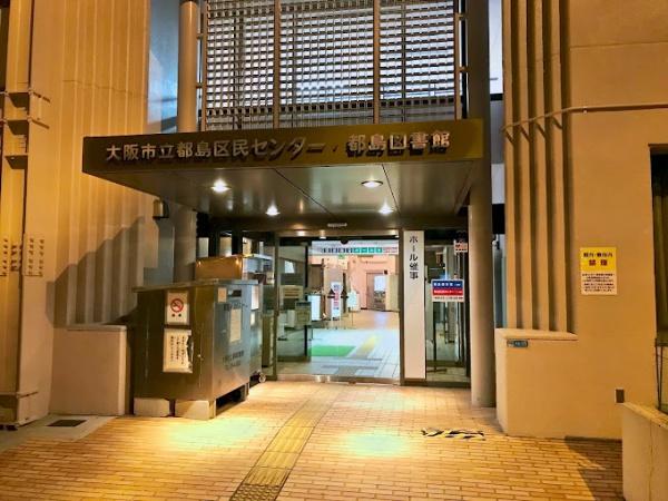シャンボール天満 図書館