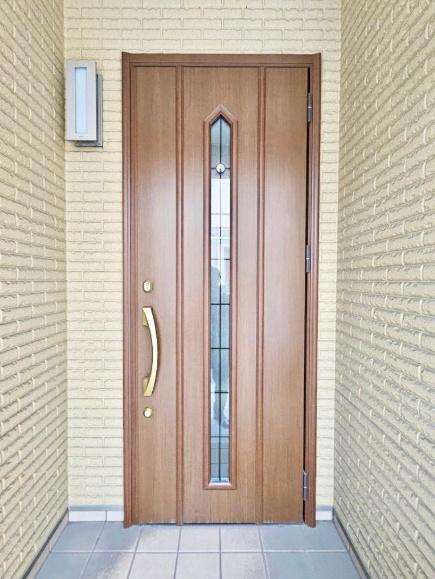堺市西区浜寺諏訪森町中1丁　中古戸建 現地写真（玄関）