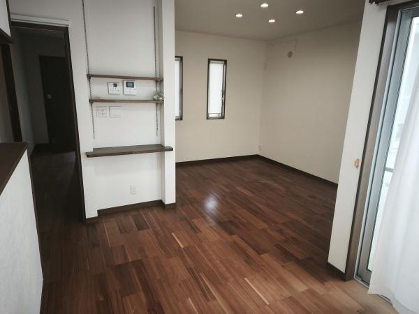 滋賀県大津市大石東6丁目　中古戸建 内観写真（リビング）
