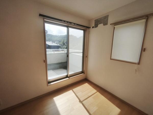 滋賀県大津市大石東6丁目　中古戸建 内観写真（リビング以外の居室）