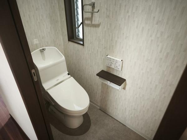 滋賀県大津市大石東6丁目　中古戸建 内観写真（トイレ）