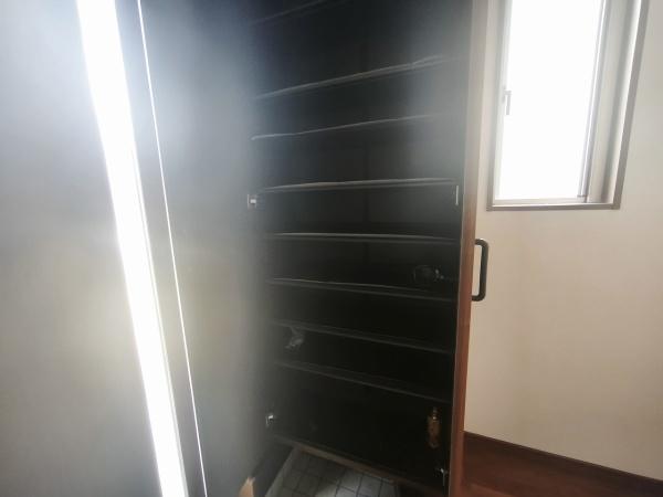 滋賀県大津市大石東6丁目　中古戸建 内観写真（収納）