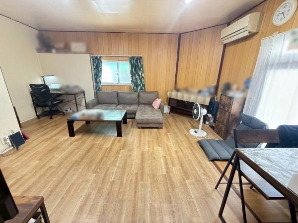 大阪市西成区梅南1丁目　中古テラスハウス 内観写真（リビング）