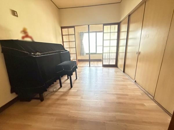 大阪市西成区梅南1丁目　中古テラスハウス 内観写真（リビング以外の居室）