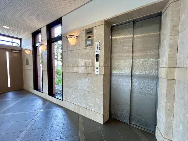 グランコート堺石津川公園 共用部写真（エントランス）