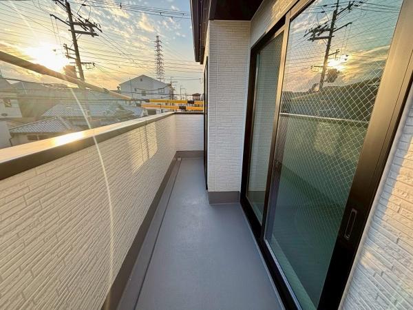堺市北区南花田町2号棟　新築戸建 現地写真（バルコニー）