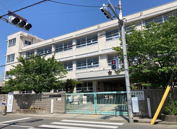 堺市北区南花田町2号棟　新築戸建 小学校