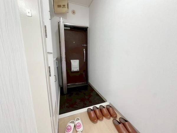 近鉄南港ガーデンハイツ24号棟 現地写真（玄関）