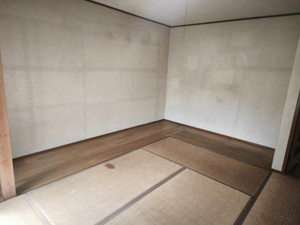 京都市東山区今熊野南日吉町　中古戸建 内観写真（リビング以外の居室）