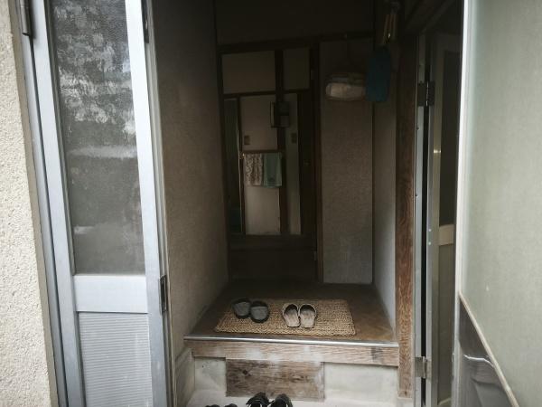 宇治市西笠取赤坂　中古戸建 現地写真（玄関）