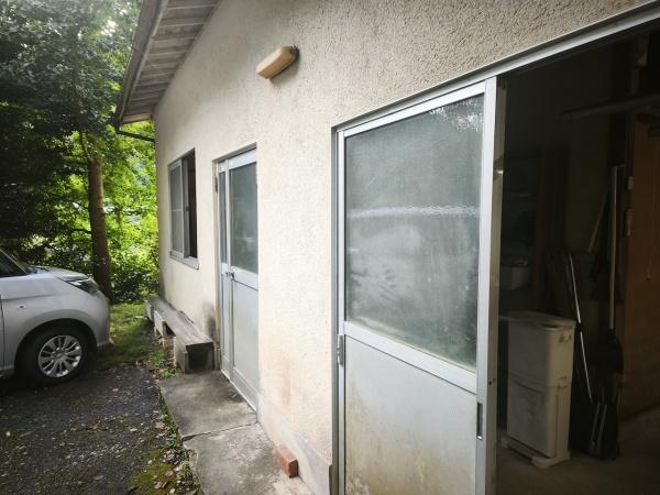 宇治市西笠取赤坂　中古戸建 現地写真（玄関）