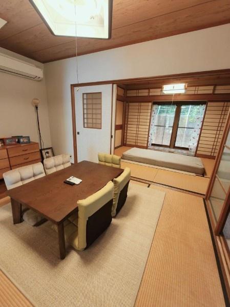 京都市北区衣笠氷室町　中古戸建 内観写真（リビング以外の居室）