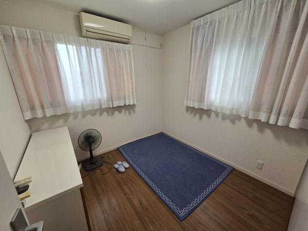 豊中市石橋麻田町　中古戸建 内観写真（リビング以外の居室）