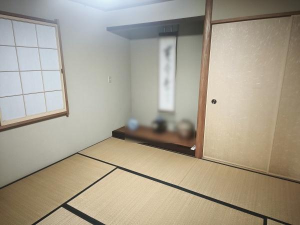 滋賀県大津市仰木の里東5丁目　中古戸建 内観写真（リビング以外の居室）
