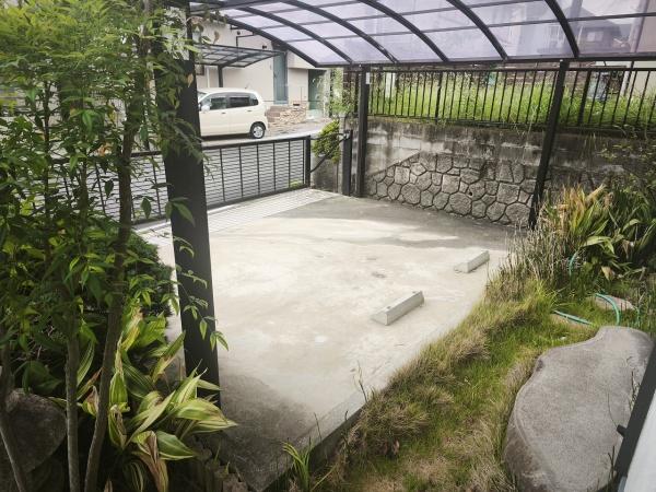 滋賀県大津市仰木の里東5丁目　中古戸建 現地写真（駐車場）
