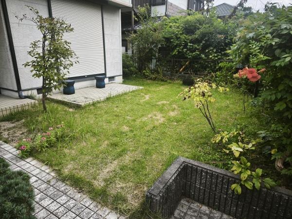 滋賀県大津市仰木の里東5丁目　中古戸建 現地写真（庭）
