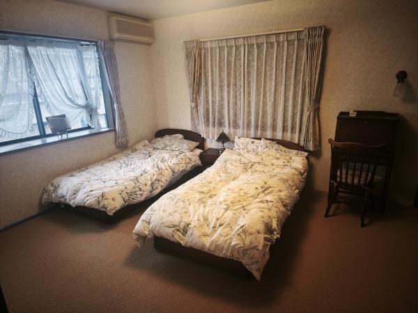 滋賀県大津市仰木の里東5丁目　中古戸建 内観写真（リビング以外の居室）