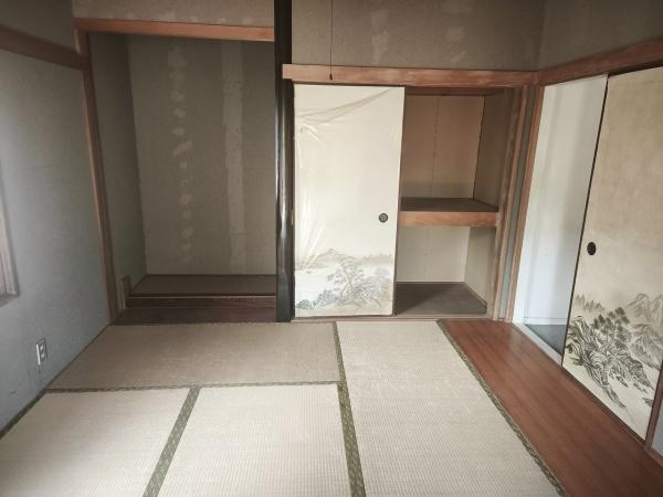 滋賀県大津市水明2丁目　中古戸建 内観写真（リビング以外の居室）